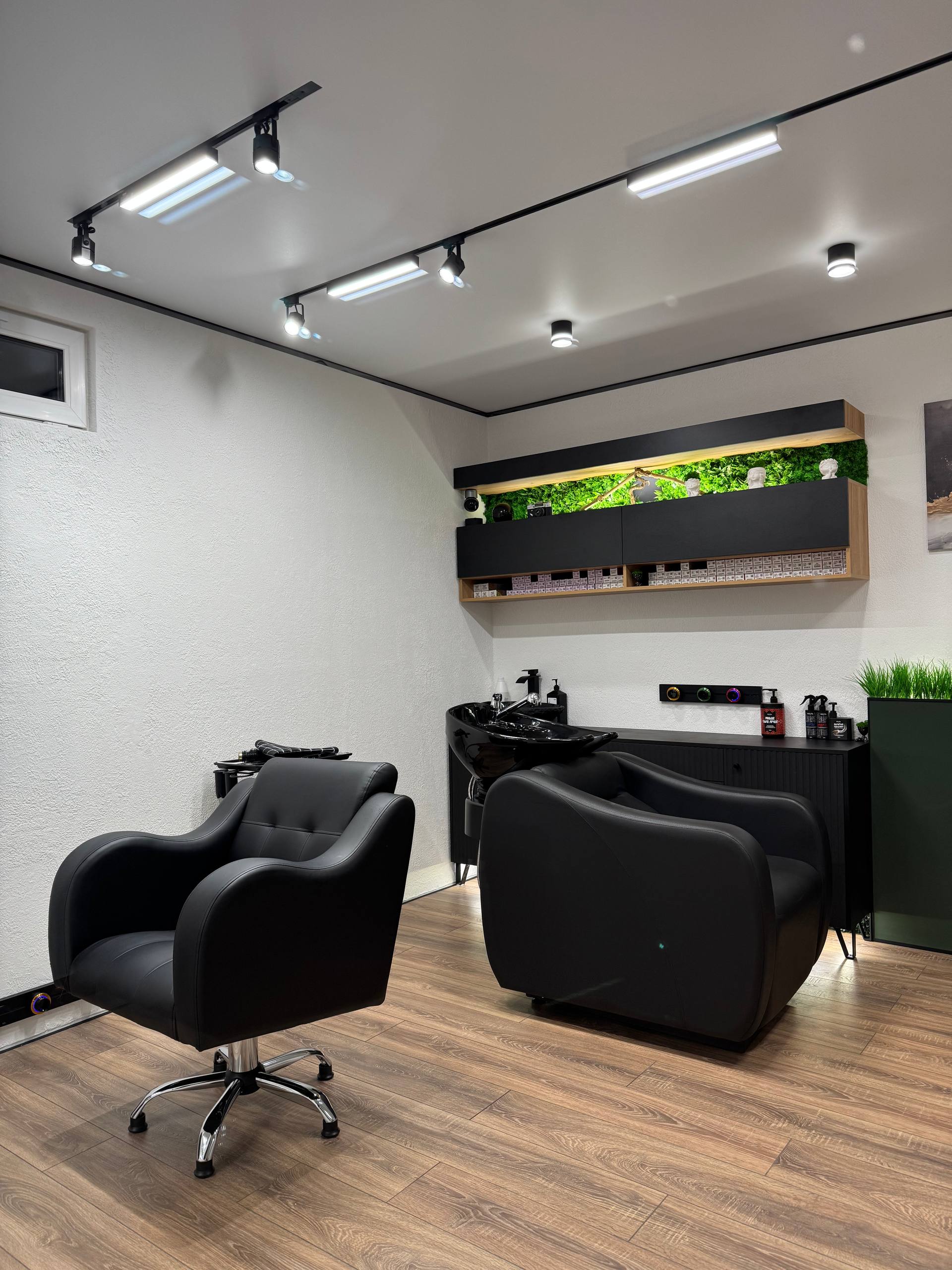 Интерьер салона Хижина красоты 1